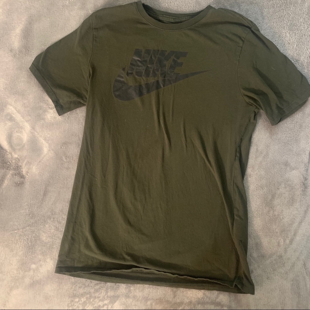 Nike olive green great shape size medium